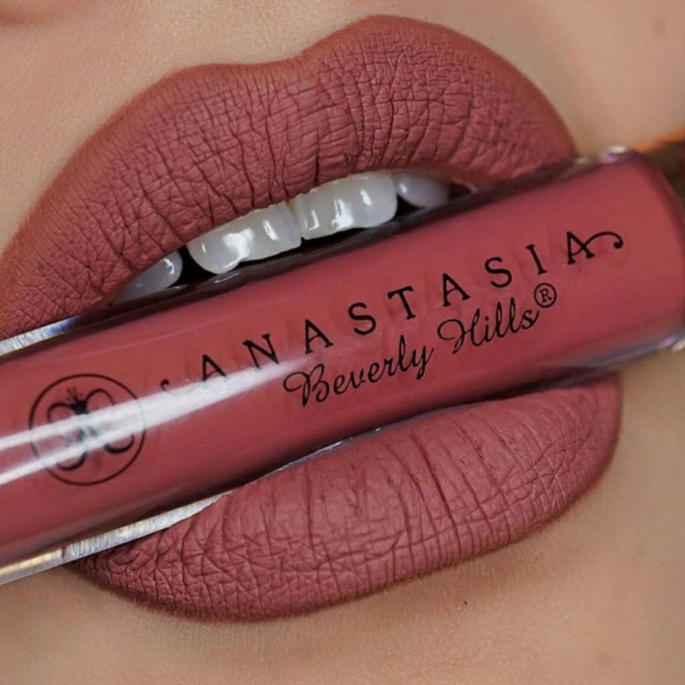 Anastasia Beverly Hills liquid lipstick in Allison